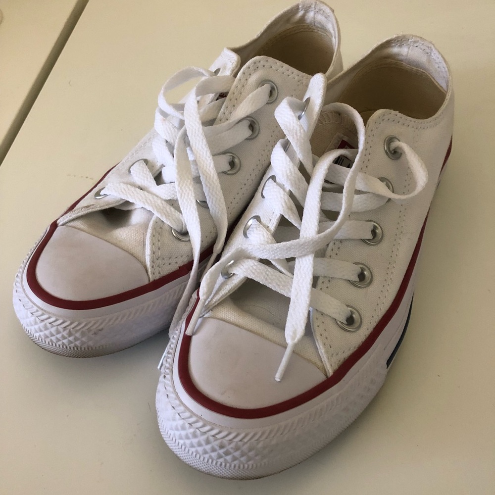 Converse low top sneakers.
